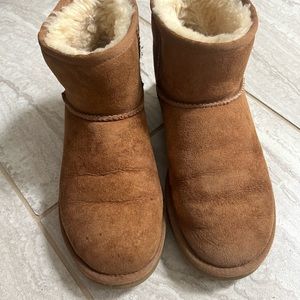 UGG Classic Mini ll size 8 Camel